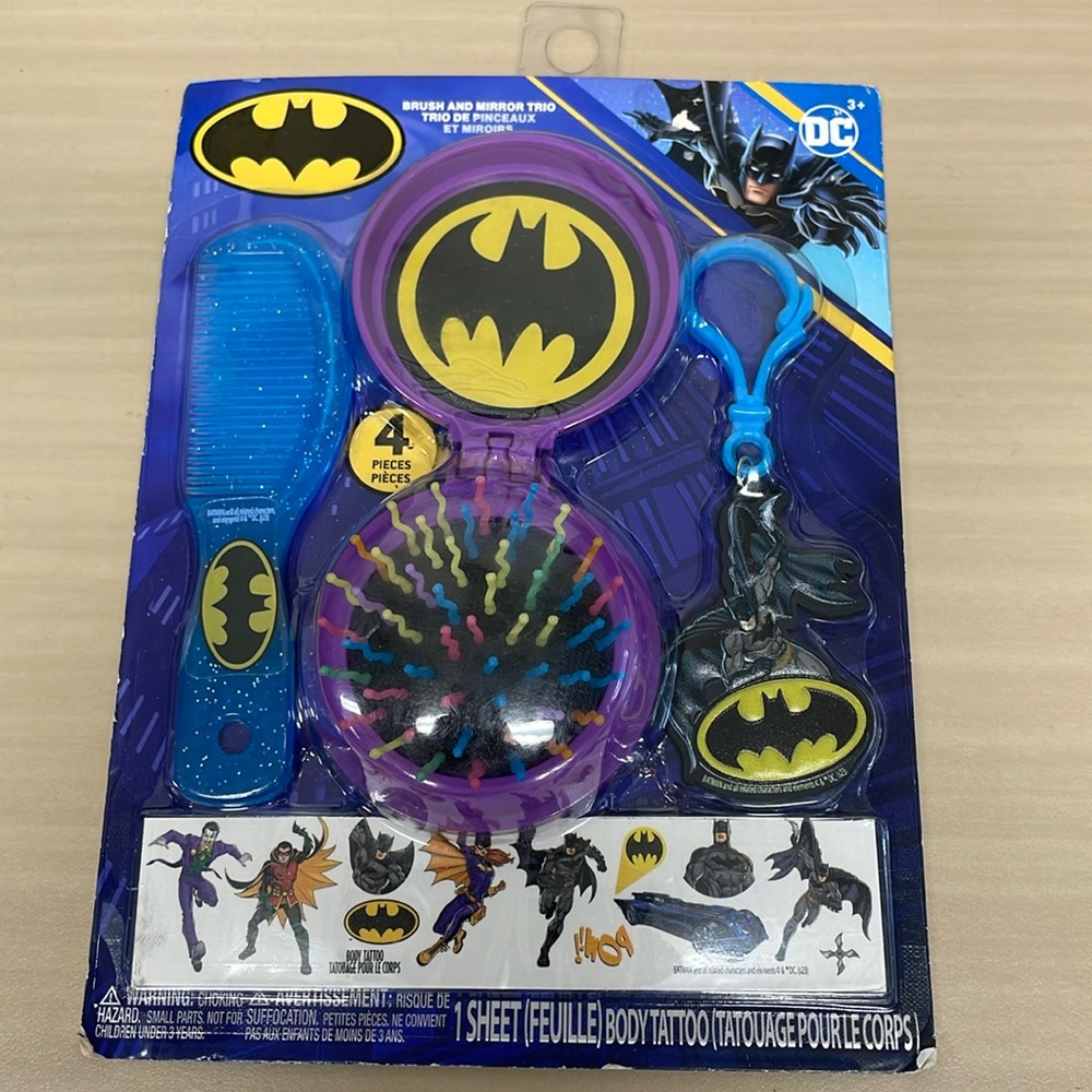 New Batman Keychain Tattoo Brush & Comb Set Gifts Children’s Birthday